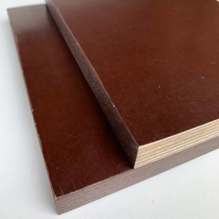 Ламинированная фанера СВЕЗА сорт 3/3 24х1220х2440 мм